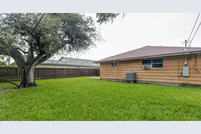 3221 Pine Street, Galveston, TX 77551 - Photo 18