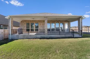 547 Jefferson Dr, Kyle, TX 78640 - Photo 16