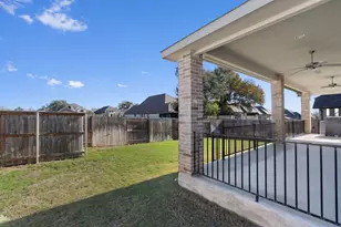 547 Jefferson Dr, Kyle, TX 78640 - Photo 14