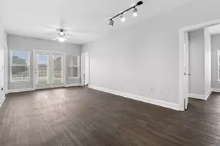 1901 Crossing Pl, Austin, TX 78741 - Photo 6