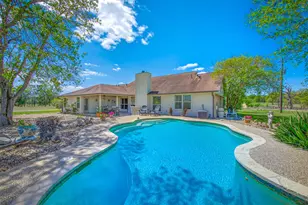 1281 Private Rd 7037, Lexington, TX 78947 - Photo 32