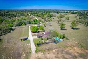 1281 Private Rd 7037, Lexington, TX 78947 - Photo 38