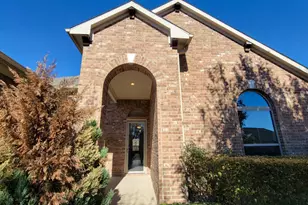 706 Old Settlers Dr, San Marcos, TX 78666 - Photo 2