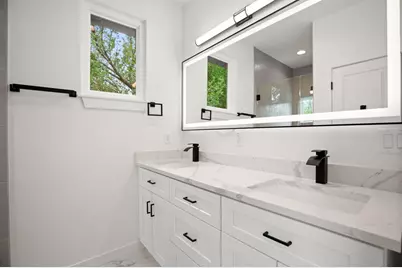 5305 Ledesma Road #4, Austin, TX 78721 - Photo 18