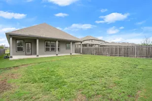 7404 Lowery Xing, Austin, TX 78744 - Photo 28