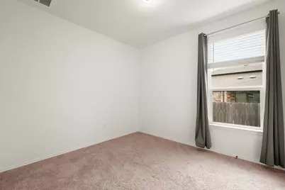 7404 Lowery Crossing, Austin, TX 78744 - Photo 24