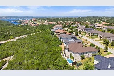 321 Bisset Court, Austin, TX 78738 - Photo 36