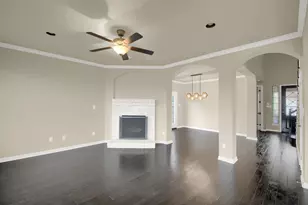 6921 Barstow Ct, Austin, TX 78749 - Photo 8