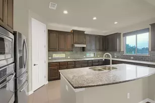 6921 Barstow Ct, Austin, TX 78749 - Photo 2