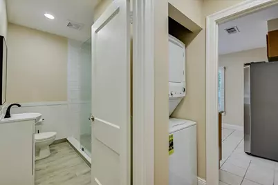 1001 E 39th Street, Austin, TX 78751 - Photo 16