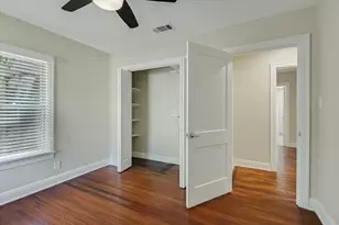 1001 E 39th St, Austin, TX 78751 - Photo 14