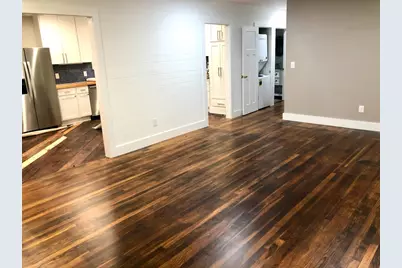 1221 S Austin Avenue, Georgetown, TX 78626 - Photo 2