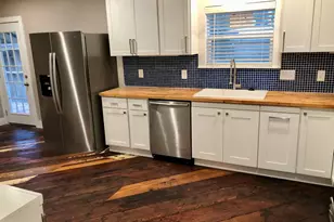 1221 S Austin Ave, Georgetown, TX 78626 - Photo 4