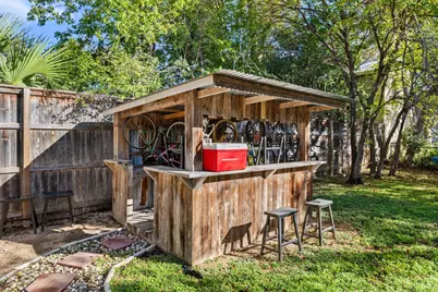 1221 S Austin Avenue, Georgetown, TX 78626 - Photo 14