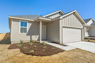 100 Eagle Valley Dr, Elgin, TX 78621 - Photo 2