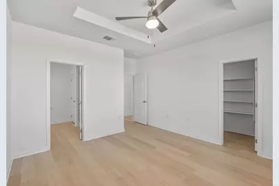 100 Eagle Valley Drive, Elgin, TX 78621 - Photo 8