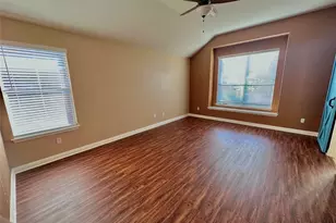 10200 Channel Island Dr, Austin, TX 78747 - Photo 12