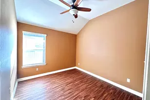 10200 Channel Island Dr, Austin, TX 78747 - Photo 16