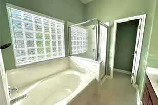 10200 Channel Island Dr, Austin, TX 78747 - Photo 14