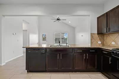 518 Luna Vista Drive, Hutto, TX 78634 - Photo 8