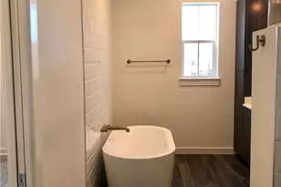 2624 Metcalfe Rd, Austin, TX 78741 - Photo 8