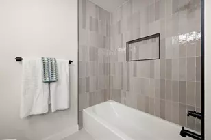 8102 Burrell Dr, Austin, TX 78757 - Photo 24