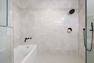 8102 Burrell Dr, Austin, TX 78757 - Photo 18