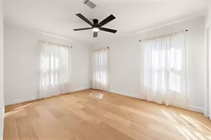 8102 Burrell Dr, Austin, TX 78757 - Photo 20