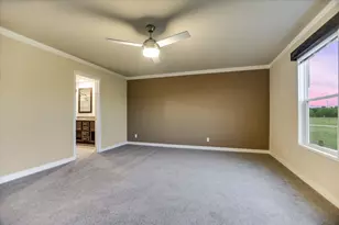 202 Lazy River Ln, Elgin, TX 78621 - Photo 12