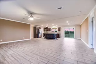 202 Lazy River Ln, Elgin, TX 78621 - Photo 6