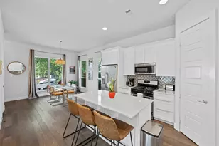 1902 E 8th St, Austin, TX 78702 - Photo 10