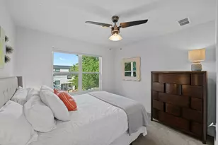 1902 E 8th St, Austin, TX 78702 - Photo 20