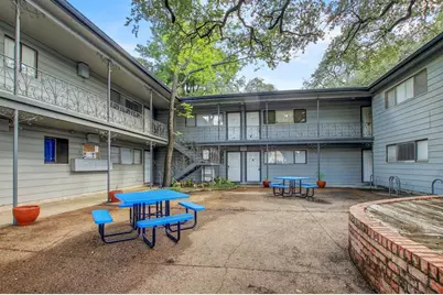803 W 28th Street #206, Austin, TX 78705 - Photo 2