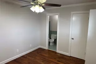 803 W 28th St, Austin, TX 78705 - Photo 8