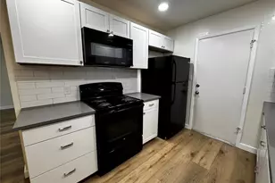 1311 Barbara Dr, San Marcos, TX 78666 - Photo 2