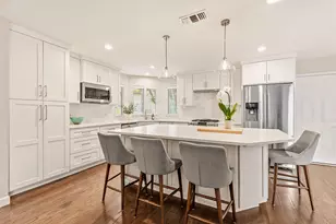 7413 Lakewood Dr, Austin, TX 78750 - Photo 2
