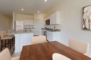 1019 Charles Joseph Cv, Hutto, TX 78634 - Photo 4