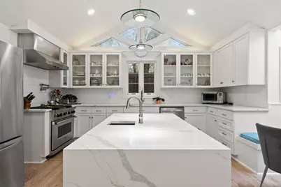 1703 Meadowbrook Drive, Austin, TX 78703 - Photo 4