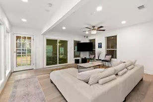 1703 Meadowbrook Dr, Austin, TX 78703 - Photo 14