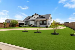 360 Vaquero Ln, Kyle, TX 78640 - Photo 2