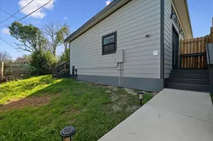 1411 Fairfield Dr, Austin, TX 78758 - Photo 22