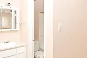 400 W 34th St, Austin, TX 78705 - Photo 12