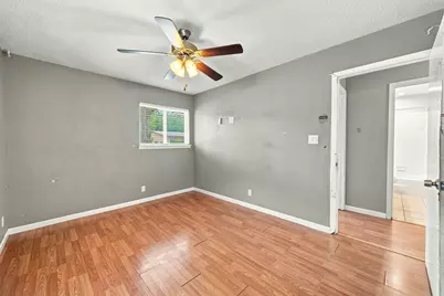 7004 Whispering Oaks Drive, Austin, TX 78745 - Photo 18