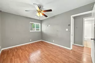 7004 Whispering Oaks Dr, Austin, TX 78745 - Photo 18
