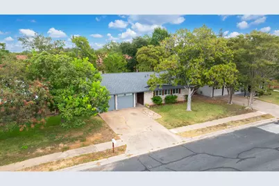 7004 Whispering Oaks Drive, Austin, TX 78745 - Photo 28