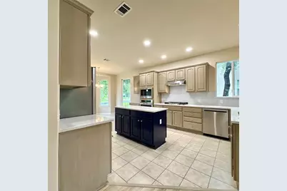 109 Saddle Trail, Georgetown, TX 78633 - Photo 14