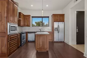 1101 Ivean Pearson Rd, Lago Vista, TX 78645 - Photo 8