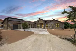 120 NW Strada Luca NW, Florence, TX 76527 - Photo 2