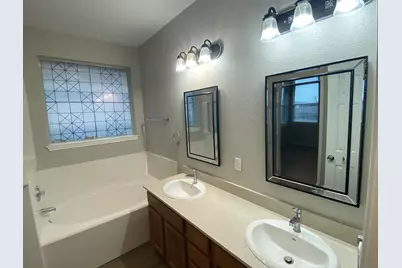 13417 Breezy Meadow Lane, Manor, TX 78653 - Photo 14