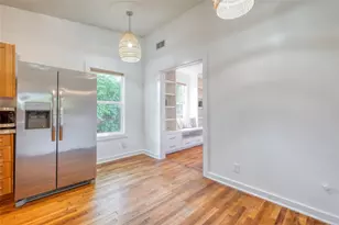 712 Nowotny Ln, Austin, TX 78702 - Photo 12